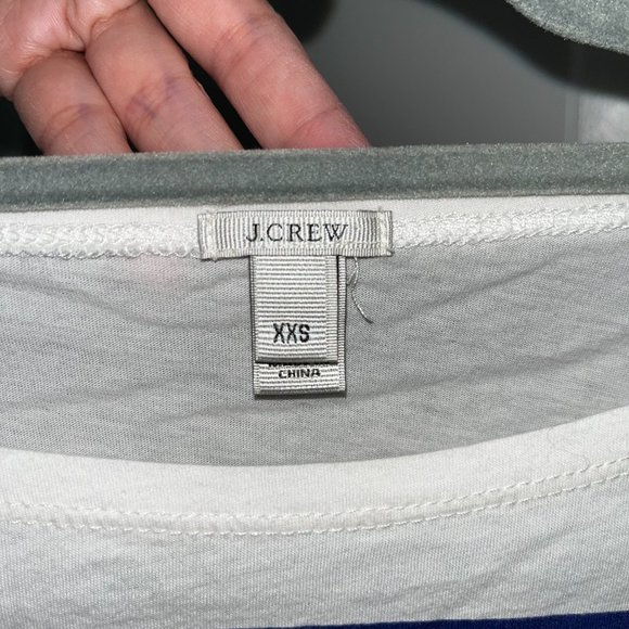 J Crew - XXS Modern Pattern Tee Shirt - Buy 2 Get 1 Free - Picture 4 of 4
